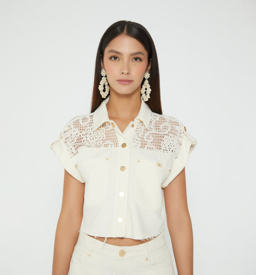 Blusa Boxy En Denim Con Crochet