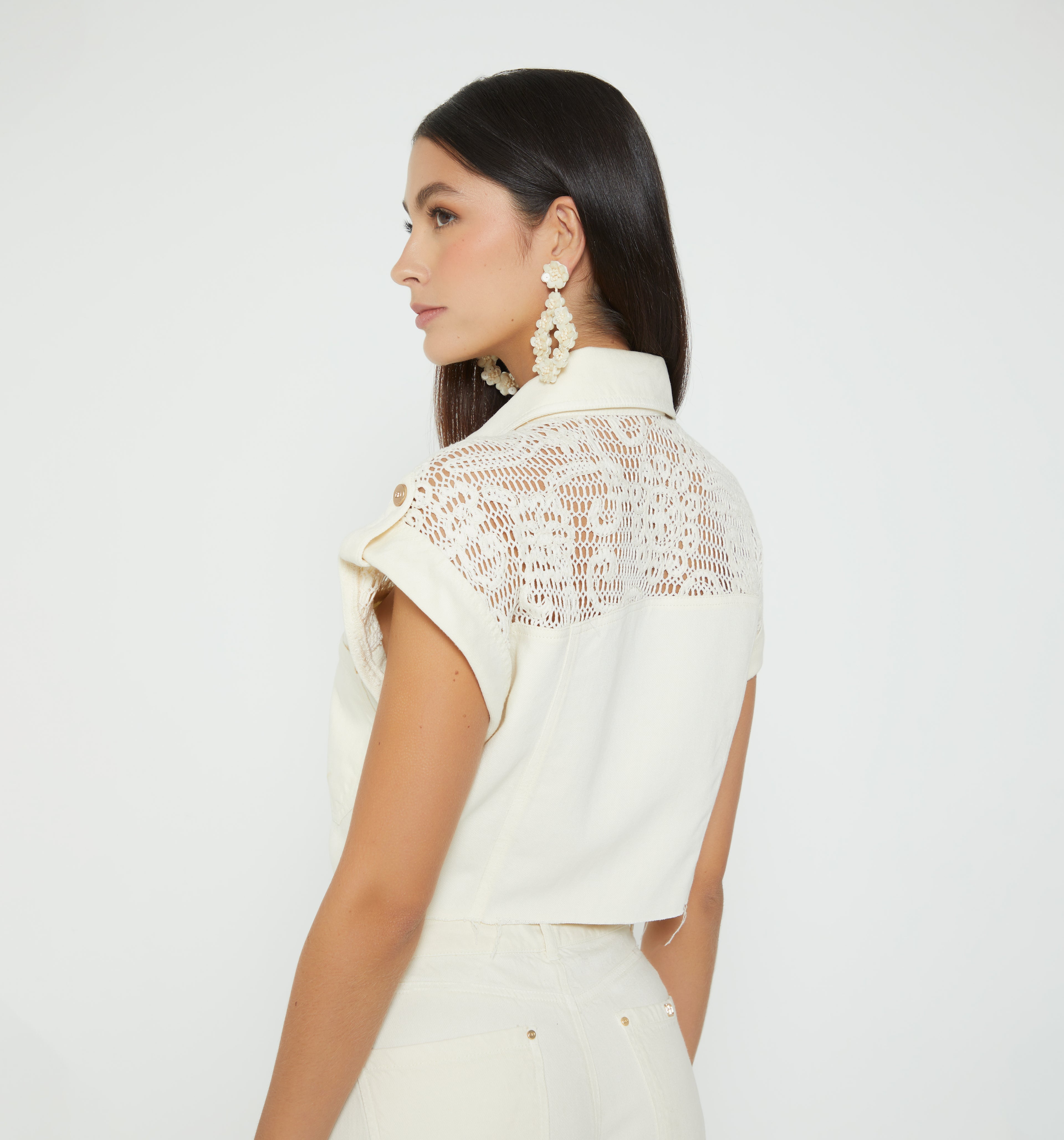Blusa Boxy En Denim Con Crochet