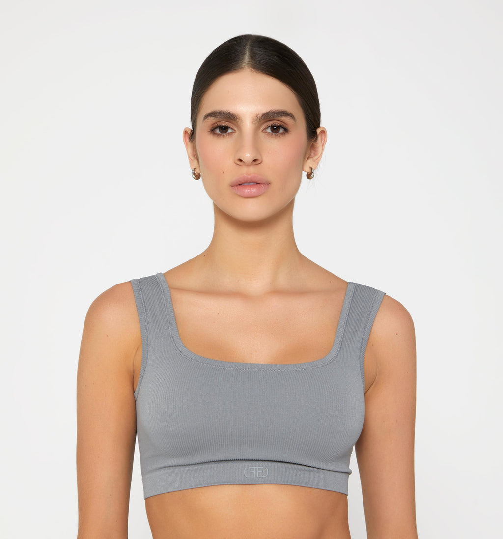 Blusa Tiras Deportiva