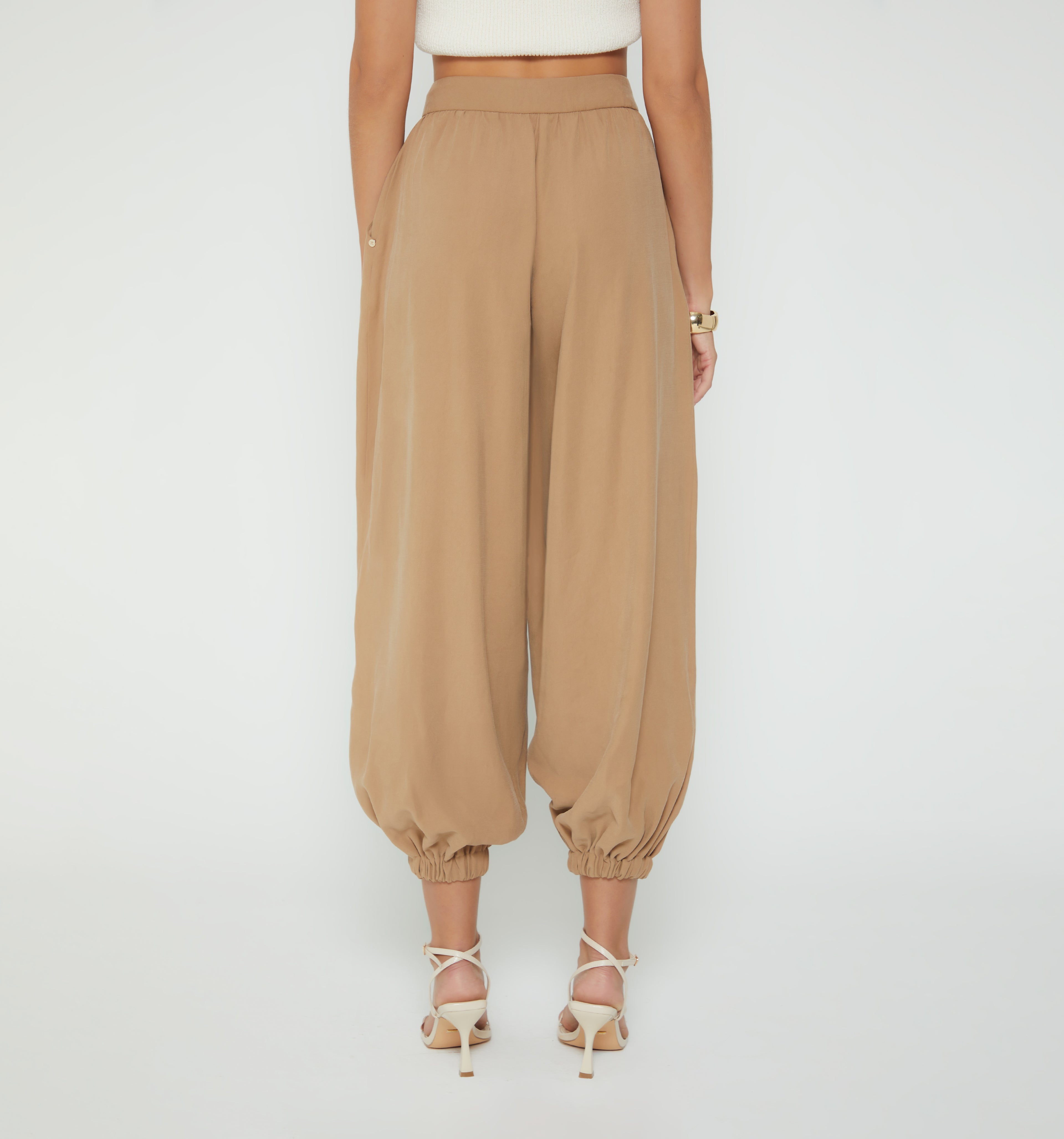 Pantalón Tipo Barrel